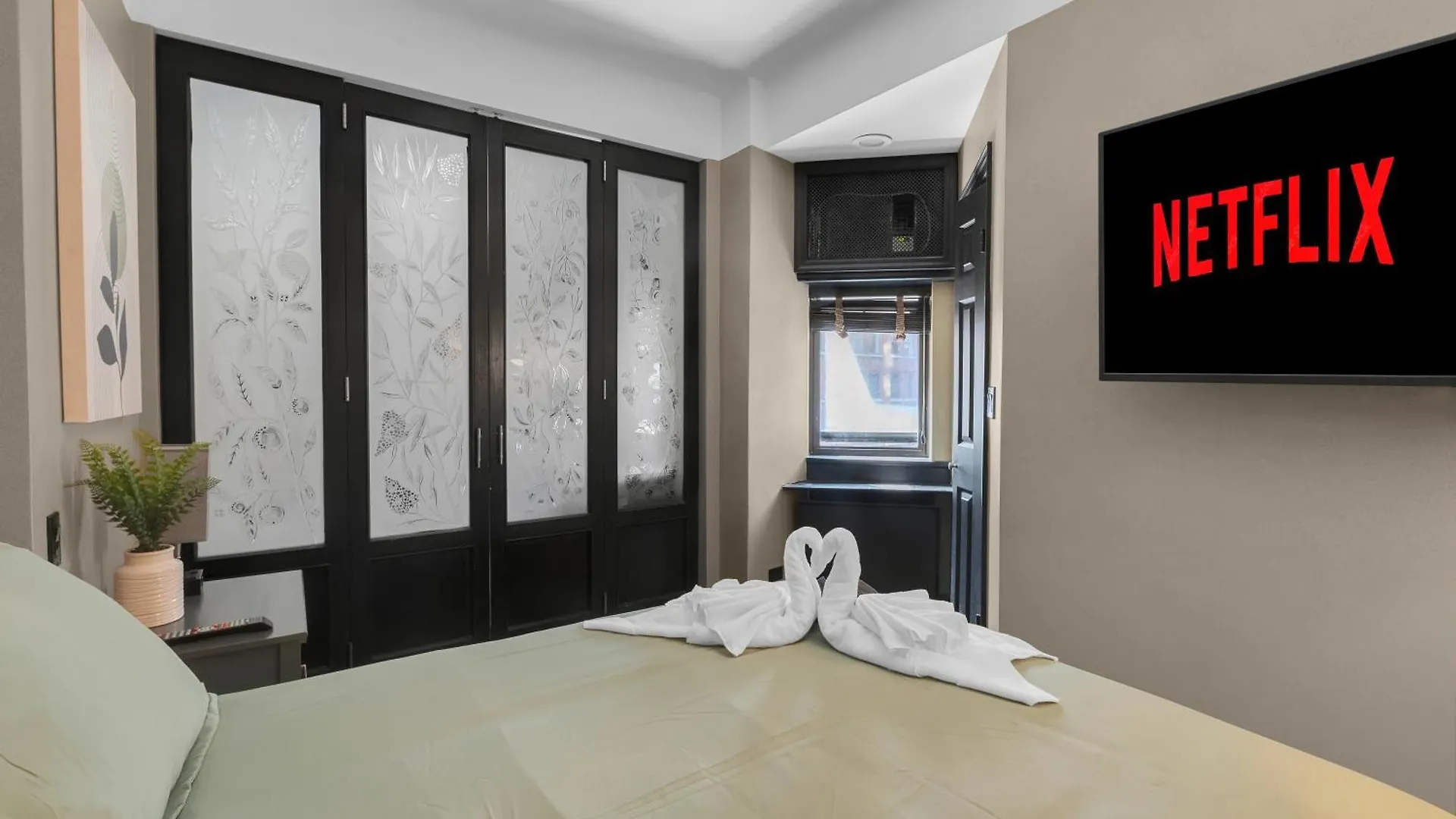 Central Nyc Apartment Walking Distance To Everywhere! New York